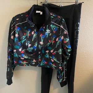 Adidas floral crop Jacket and leggings size XS
